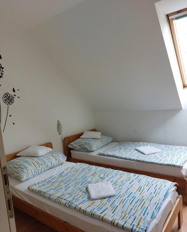 Apartmancentrum Gyula Esterno foto