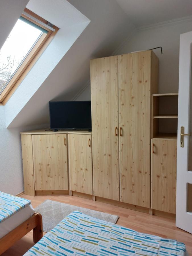 Apartmancentrum Gyula Esterno foto