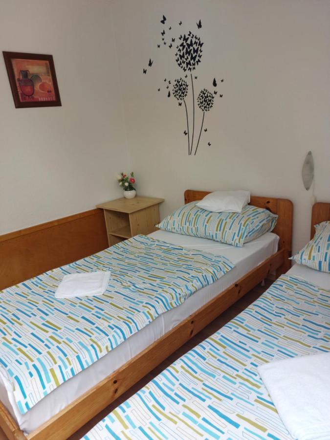 Apartmancentrum Gyula Esterno foto